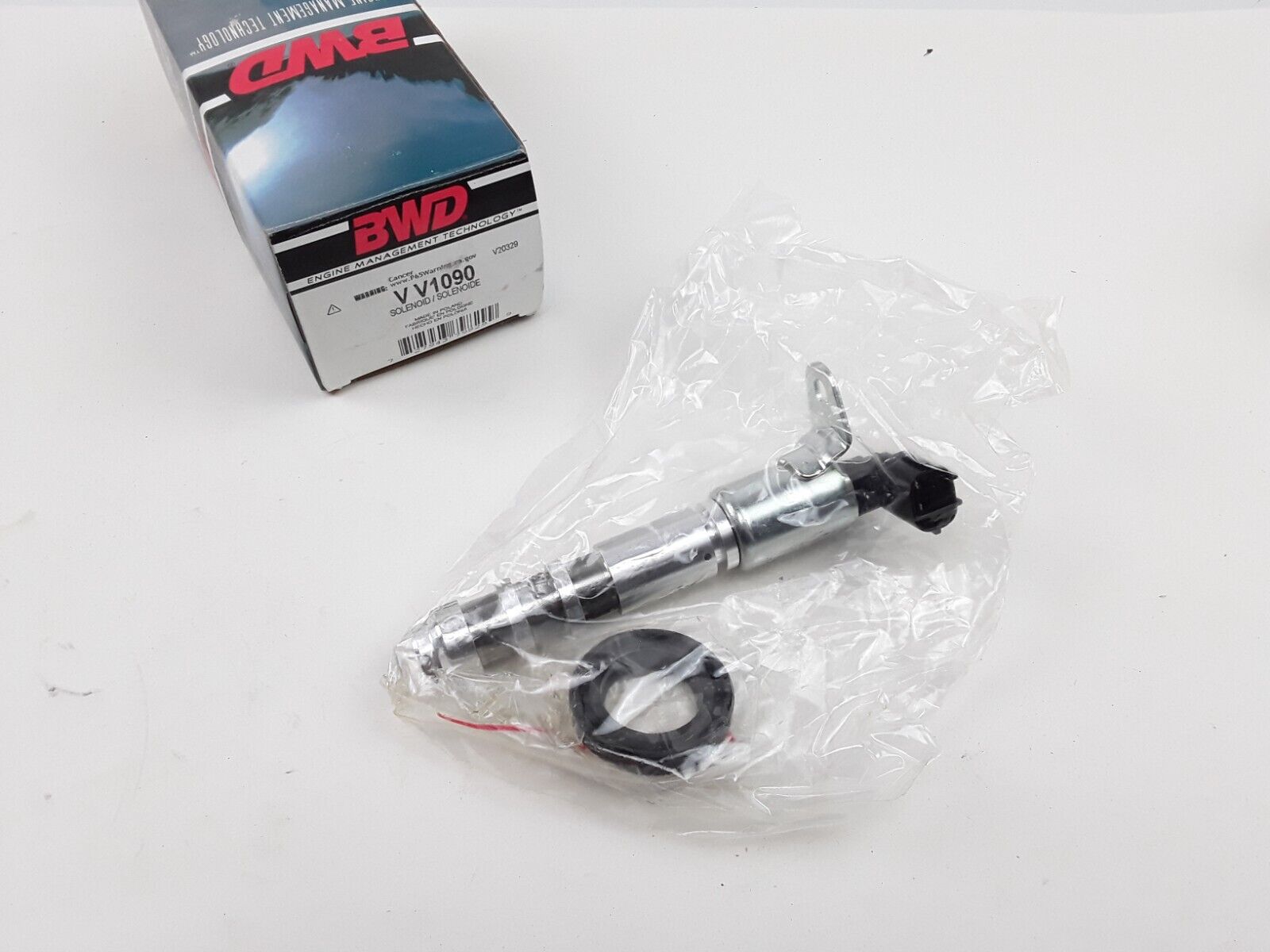 Engine Variable Valve Timing (VVT) Solenoid for Chevrolet Malibu Cadillac CTS GM