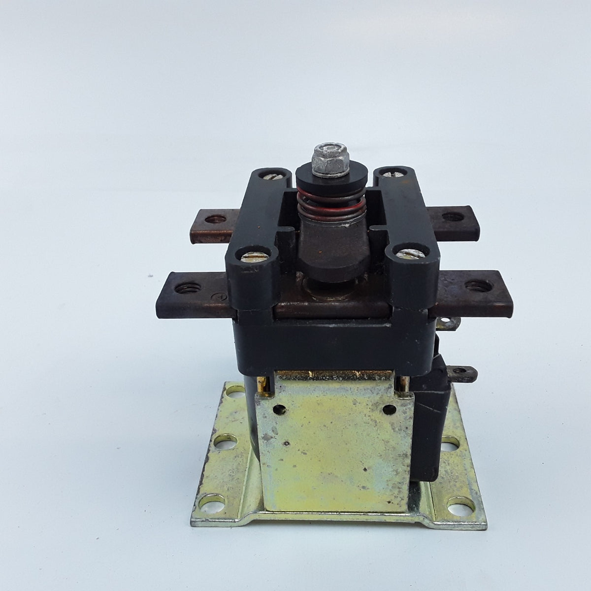 General Electric CTTA300AH124XN Contactor Solenoid Switch Assembly For Forklifts