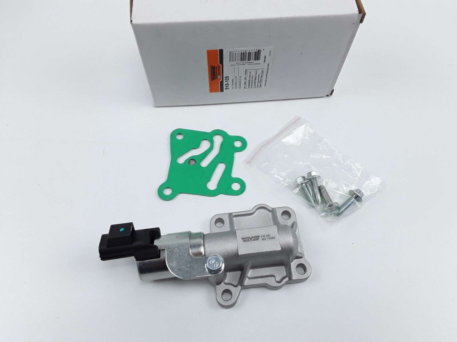 Variable Valve Timing Solenoid For Volvo V40 S40 (1999 2000 2001 2002 2003 2004)