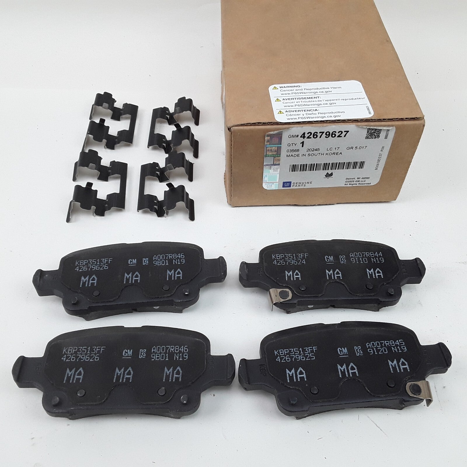 GM 42679627 Rear Disc Brake Pad Kit For Chevrolet Cruze Volt 2016 2017 2018 2019
