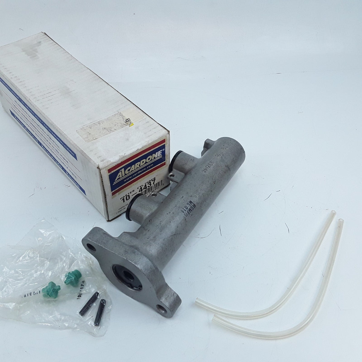 Cardone 10-4437 Master Cylinder Fits Dodge Ram 2500 Ram 3500 (2003 2004 2005)