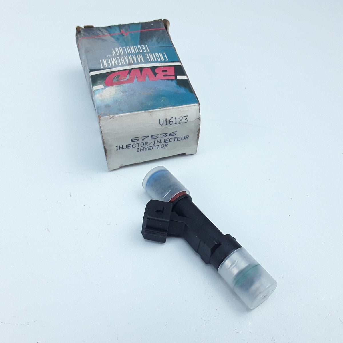 Fuel Injector For Ford E-150 E-150 Club Wagon F-150 Heritage 2003-2004 4.6L