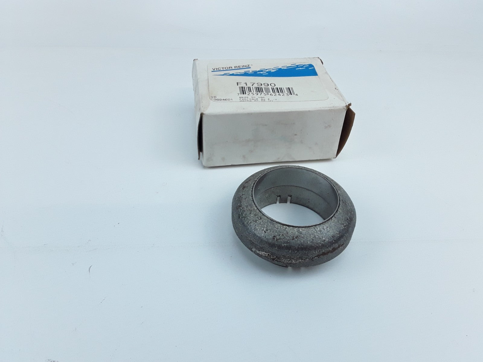 Left Exhaust Pipe Flange Gasket Fits Cadillac Oldsmobile GMC Chevrolet 1993-2005