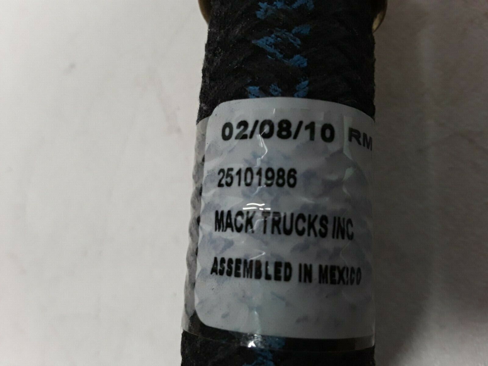 25101986 Mack HOSE ASSY, OIL SUPPLY FAST FREE SHIPPING - HotCarParts