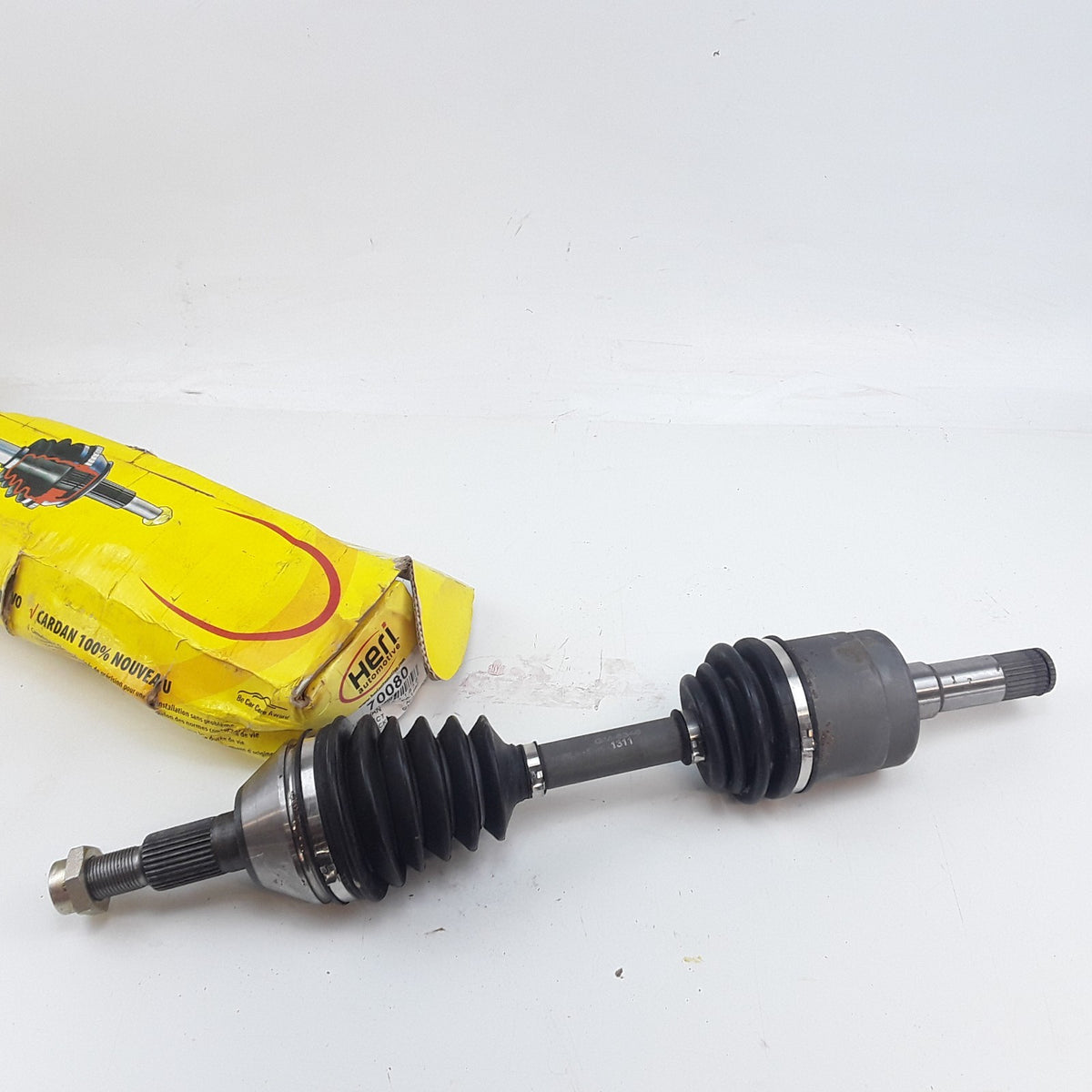 CV Axle Shaft Fits Chevrolet Malibu Pontiac G6 Saturn Aura (2007 2008 2009-2012)