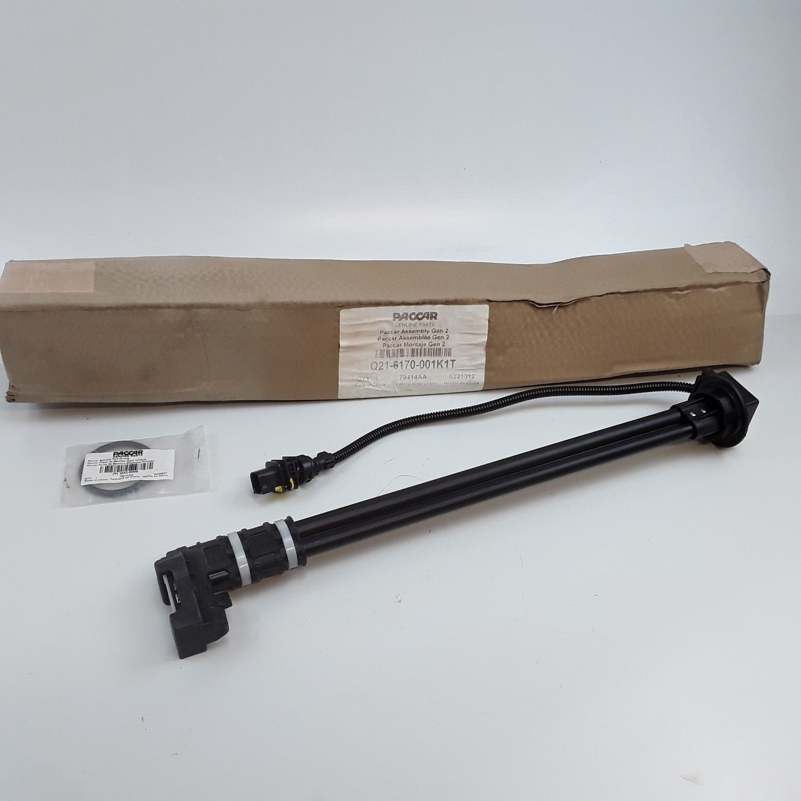 Paccar Q21-6170-001 K1T Diesel Exhaust Fluid Sensor Assembly Generation 2