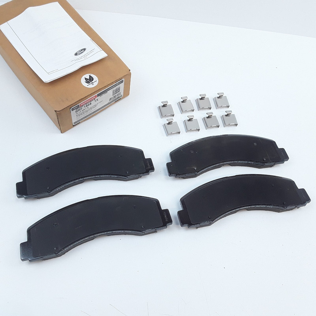 Front Disc Brake Pad Set Fits Ford F150 Expedition Lincoln Navigator 2010-2019