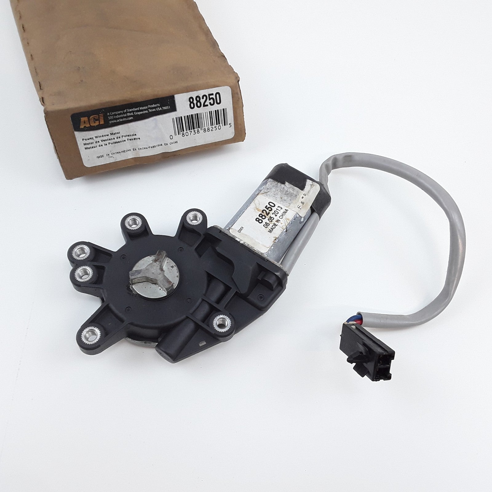 ACI 88250 Rear Left Power Window Motor Fits Nissan Maxima Tsuru Sentra 1989-1994