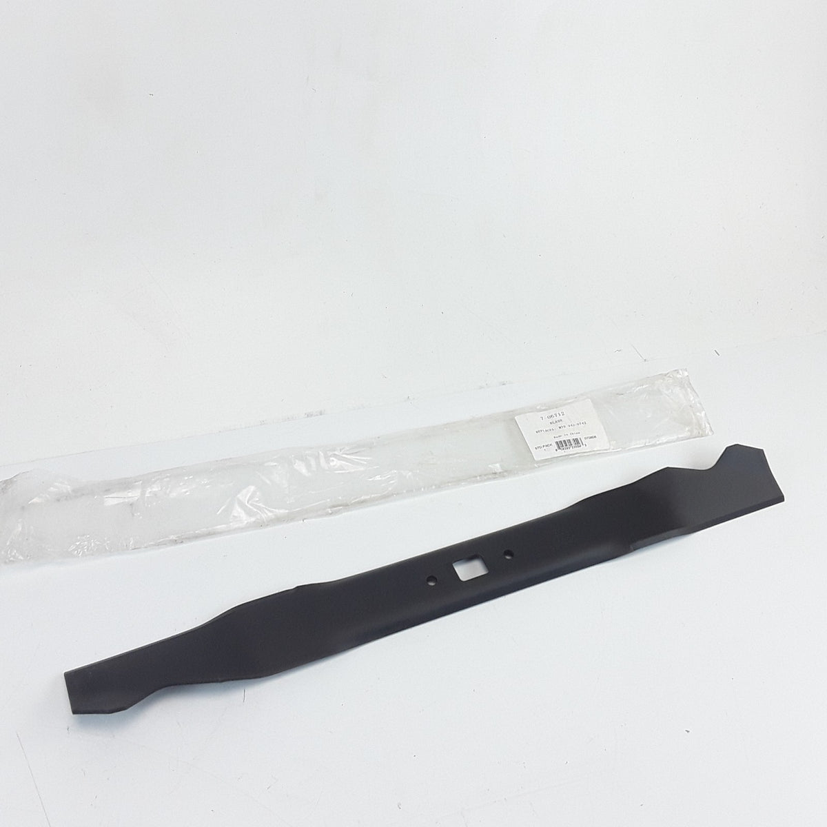 Prime Line 7-06712 Mulching Lawn Mower Blade 22-inch Replaces MTD 942-0742