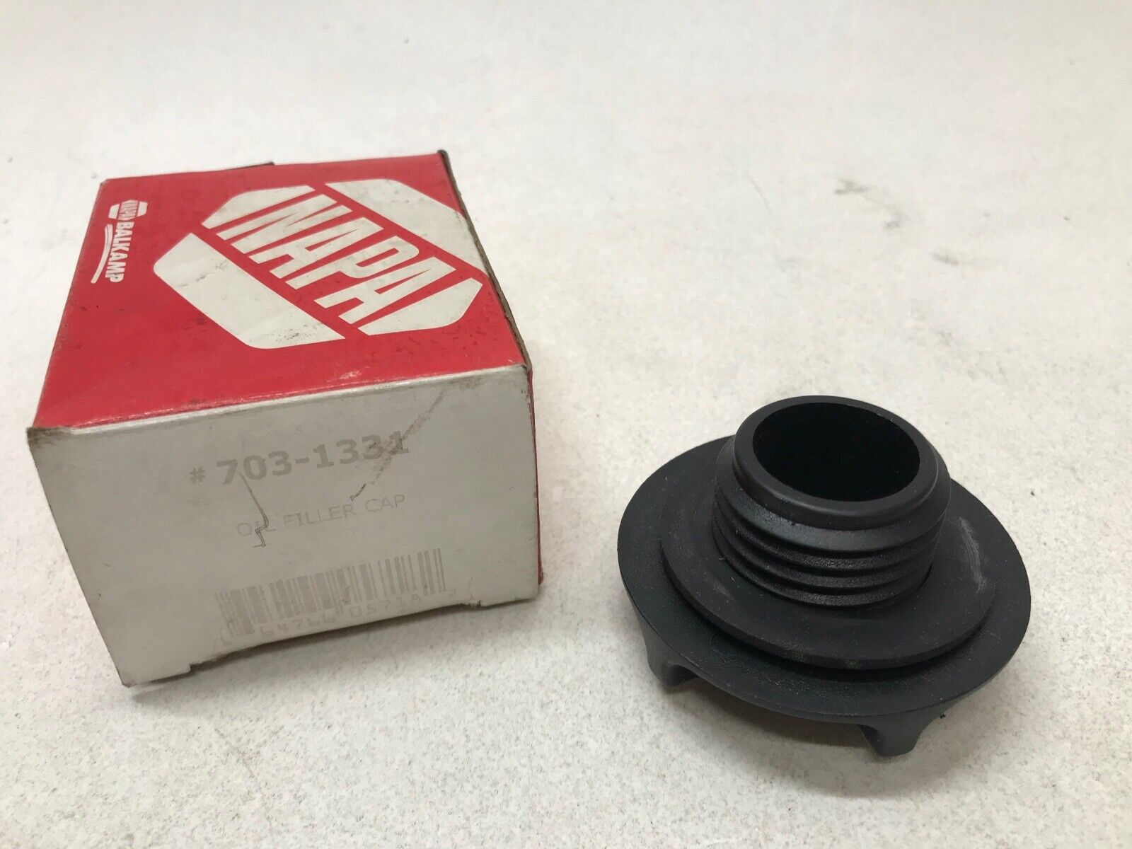 703-1331 NAPA BALKAMP OIL FILLER CAP FAST SHIPPING - HotCarParts