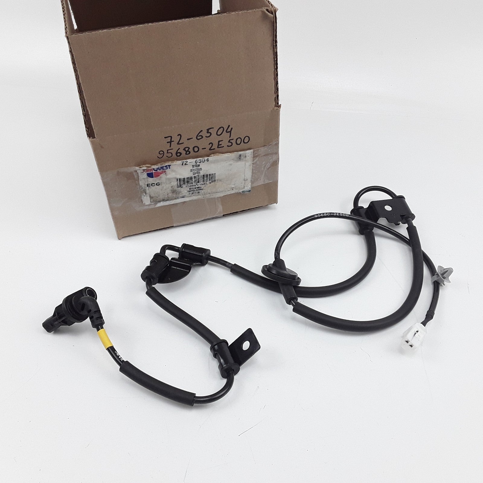 ABS Speed Sensor Fits Kia Sportage Hyundai Tucson 2005 2006 2007 2008 2009 2010