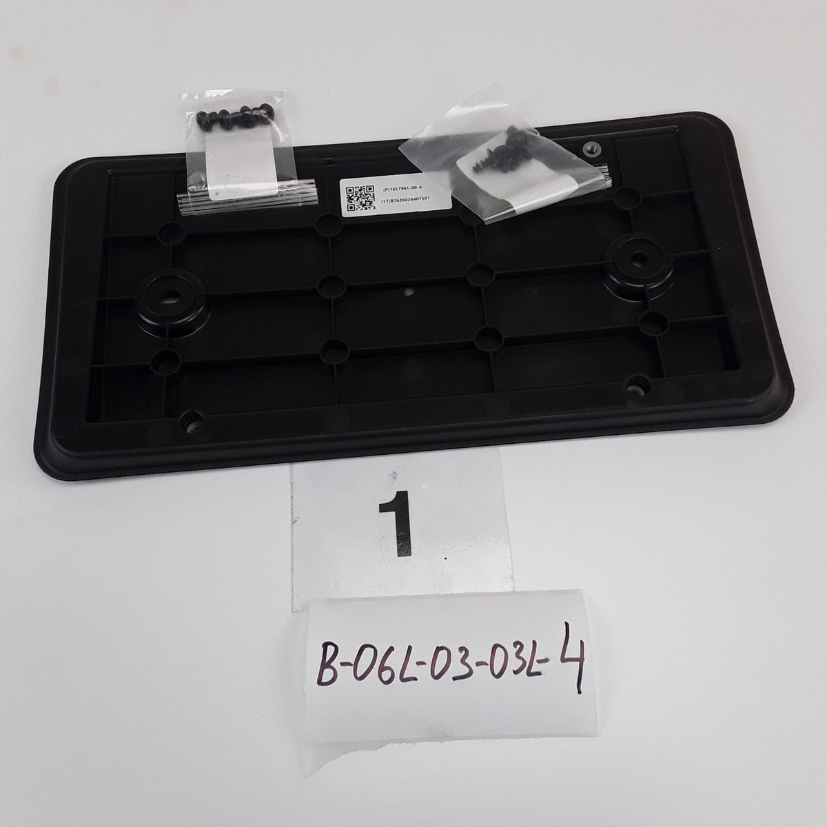 1657961-00-A Rear License Plate Assembly For Tesla Model X 2015-2025 OEM New