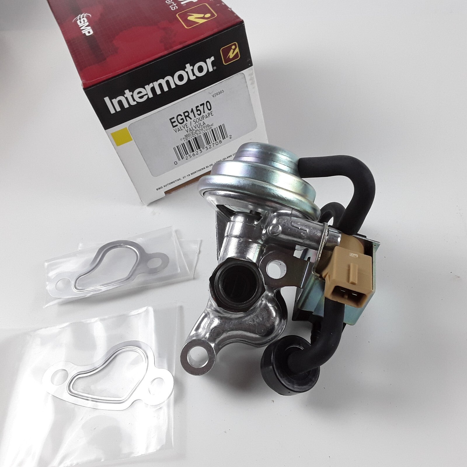 EGR Valve Fits Chrysler Crossfire Mercedes-Benz C320 E500 R500 S350 (1998-2011)