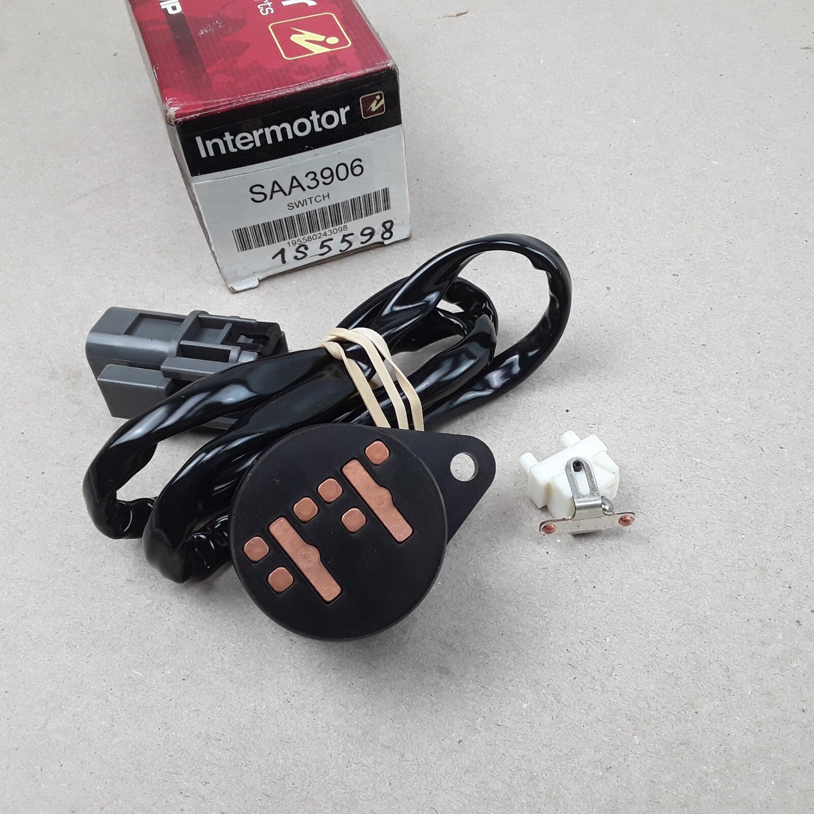 Back-Up Light Switch Fits INFINITI I30 Nissan Axxess Stanza Altima (1986-2001)
