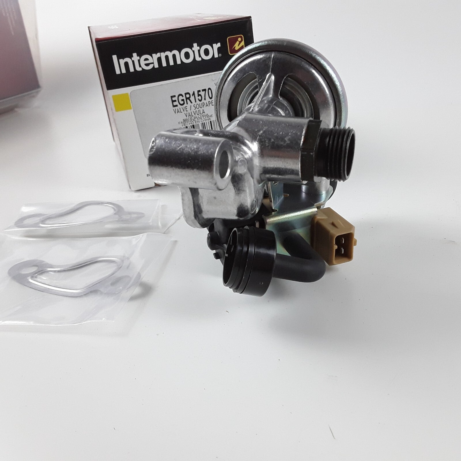 EGR Valve Fits Chrysler Crossfire Mercedes-Benz C320 E500 R500 S350 (1998-2011)
