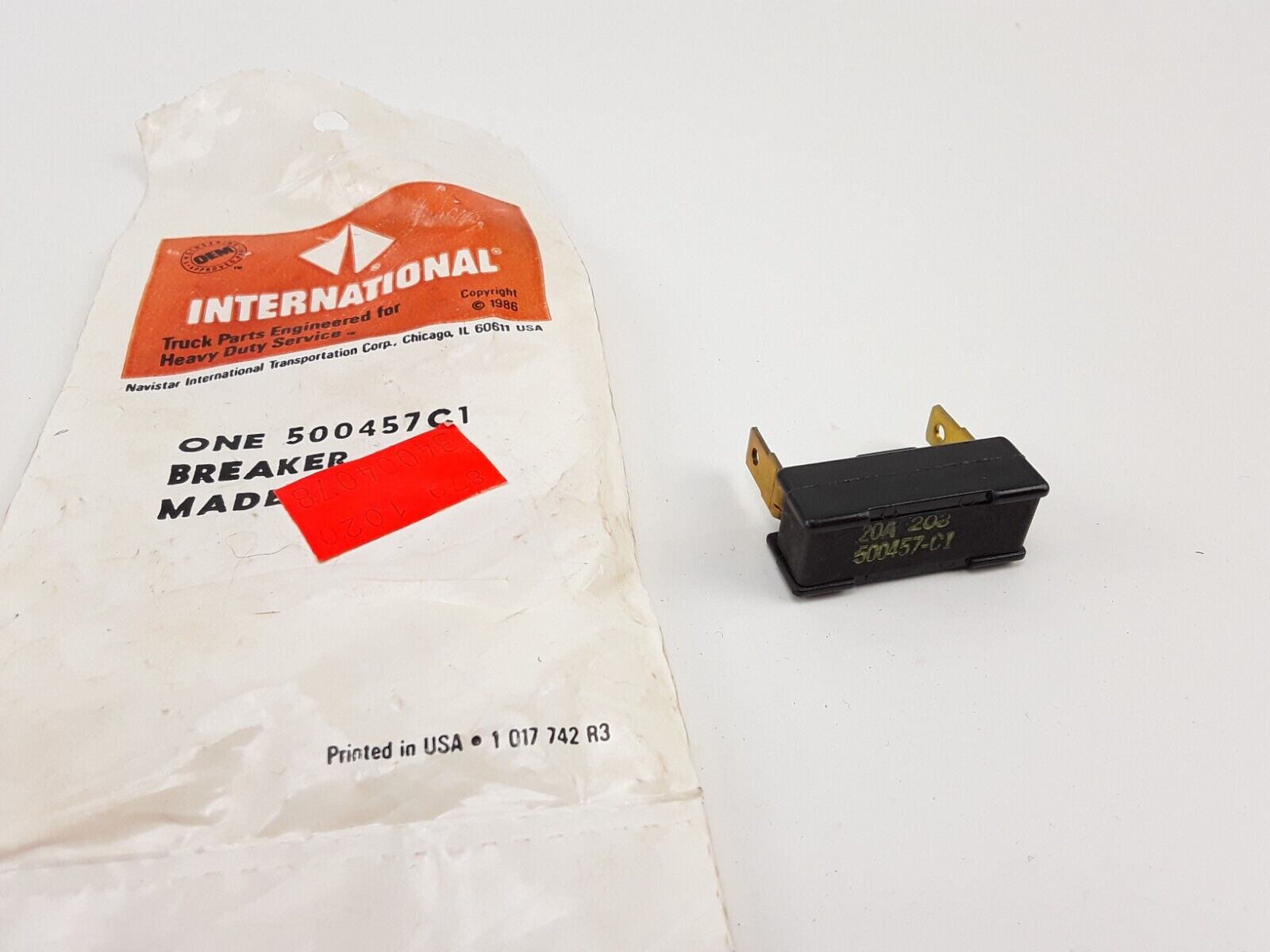 NEW INTERNATIONAL BREAKER 20 AMP 500457C1 2 PRONG 500457-C1 FAST FREE SHIPPING - HotCarParts