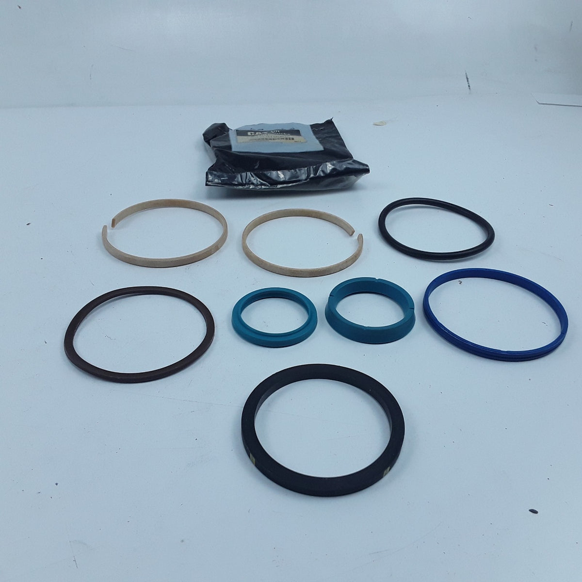 Seal Kit for Tilt Cylinder fits Mitsubishi, Cat, Caterpillar Forklift 9440402018