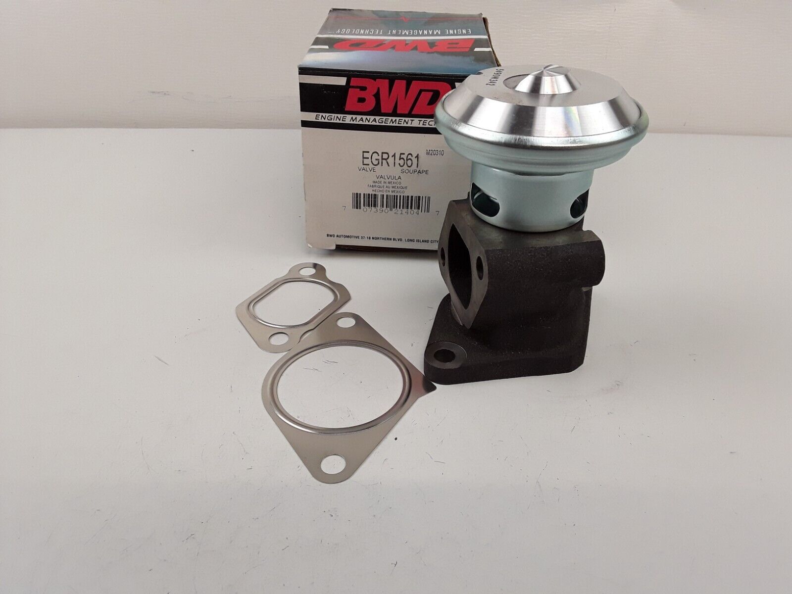EGR Valve Fits GMC Sierra , Chevrolet Silverado 2500HD 3500 2002 2003 2004 6.6L - HotCarParts