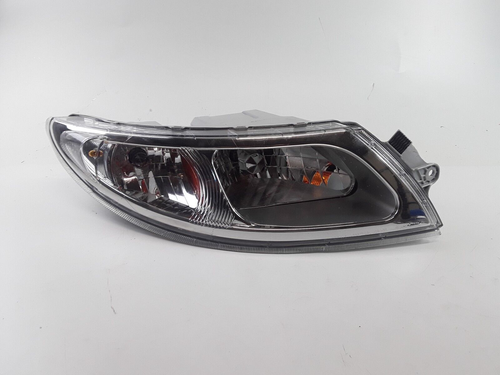 New International 2002-2009 2010 4200 4300 4400 8500 Right Passenger Headlamp - HotCarParts