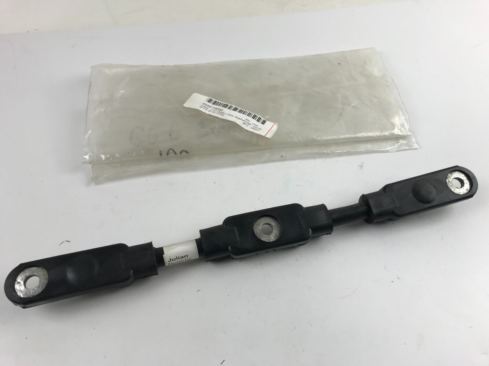 06-48716-000 JUMPER - 3 Battery Cable, 2 Stud, Negative fits Freightliner FAST S - HotCarParts