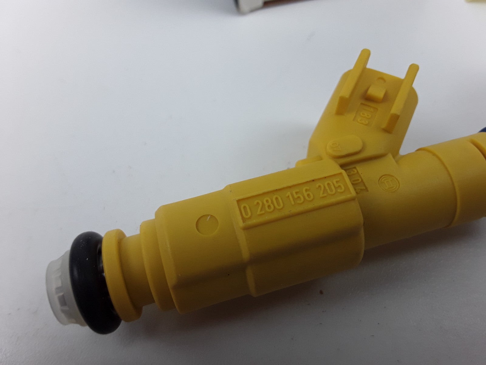 BWD 63846 Fuel Injector Assembly For Mazda B2300 Ford Ranger 2003 2004 2005 2006