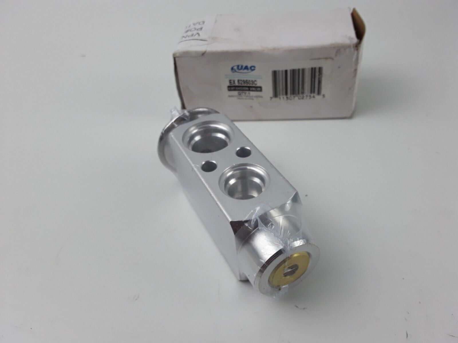 A/C Expansion Valve-Block Expansion Valve UAC EX 529503C Fits Mack CXP - HotCarParts