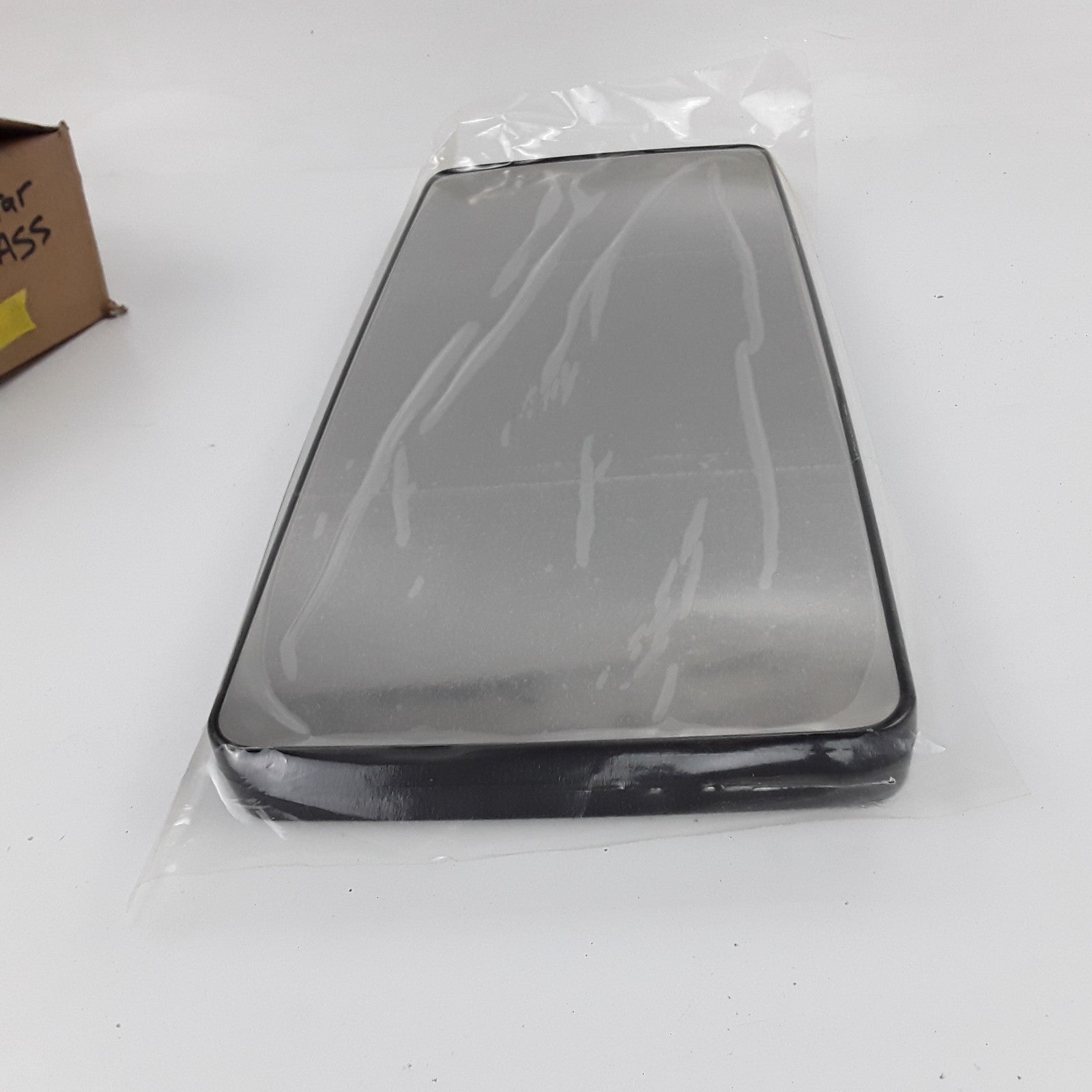 Genuine International 2505818C2 Glass Carrier Plate Fits International ProStar