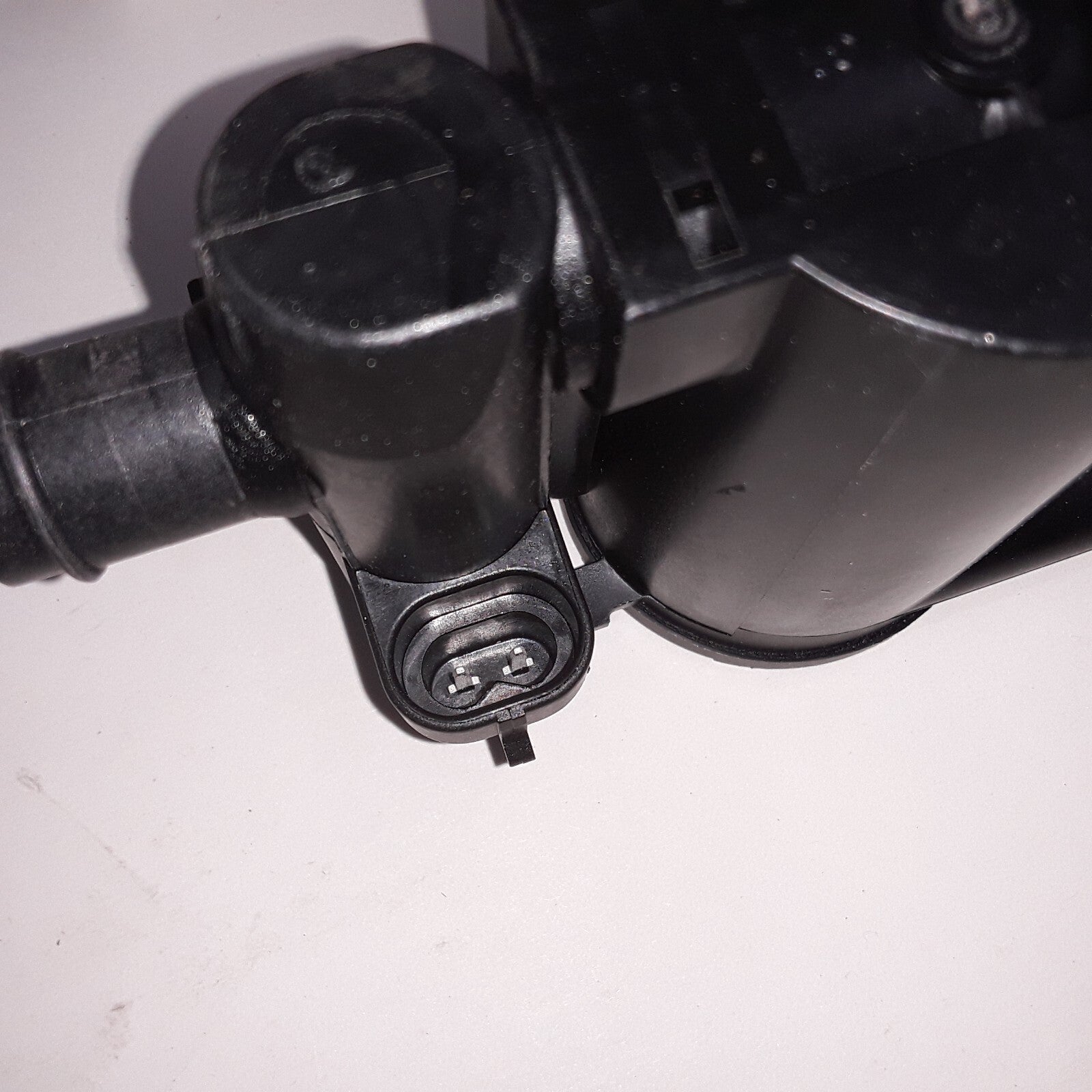 Canister Vent Valve Fits Chevrolet Optra Aveo Aveo5 Pontiac G3 Wave G3 2004-2011