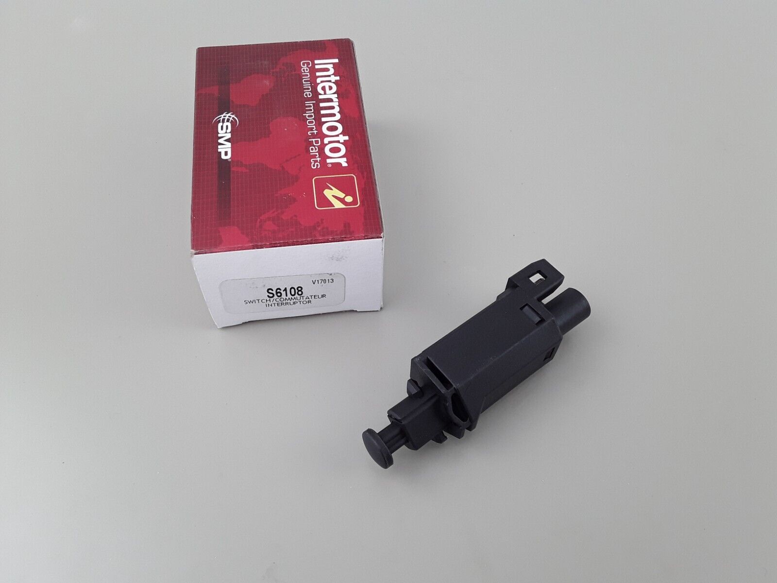 Brake Light Switch For Volkswagen Beetle 1998-2002,Jetta 85-2002,Golf 1985-2007 - HotCarParts