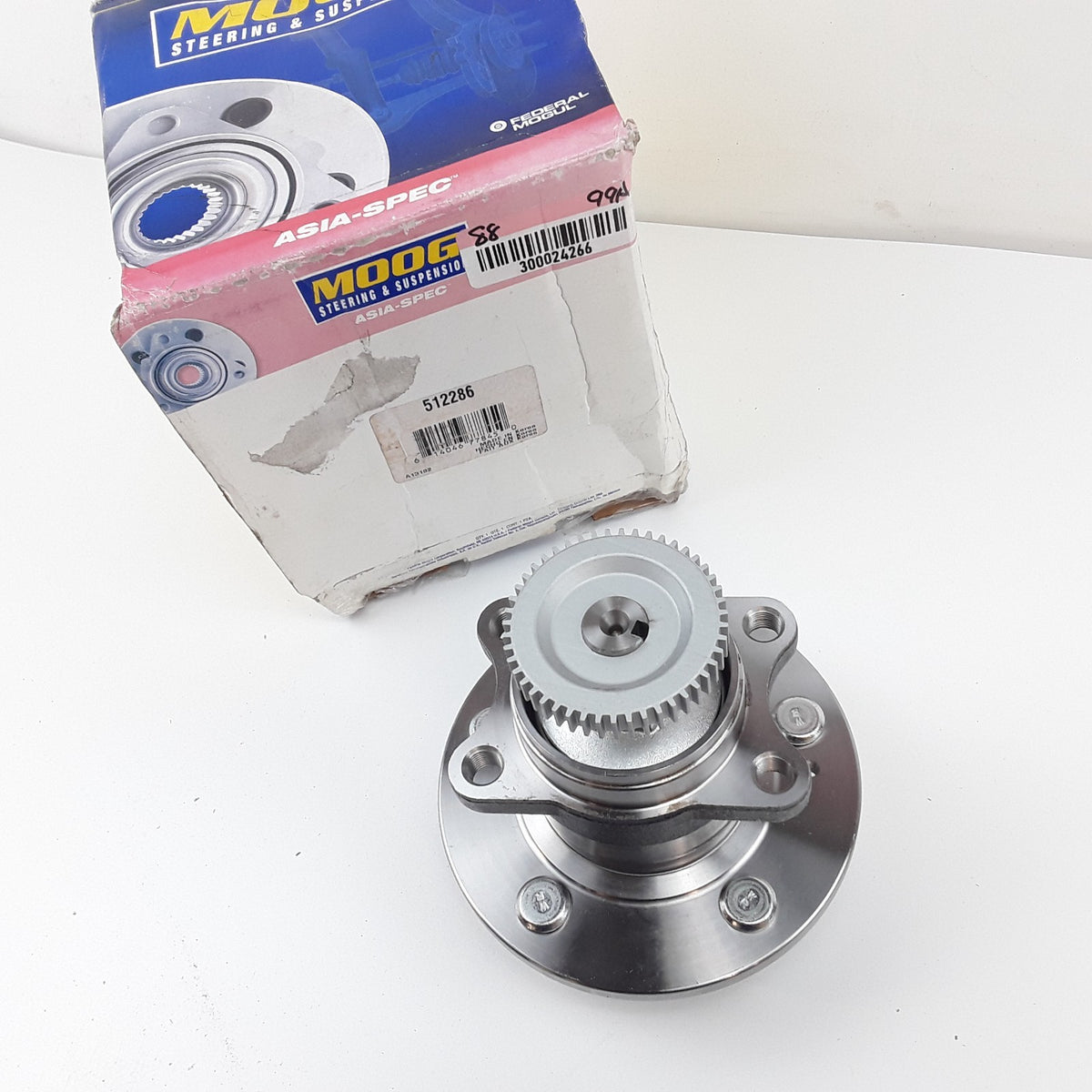 Rear Wheel Bearing and Hub Assembly Moog 512286 Fits 2004 2005 2006 Kia Amanti