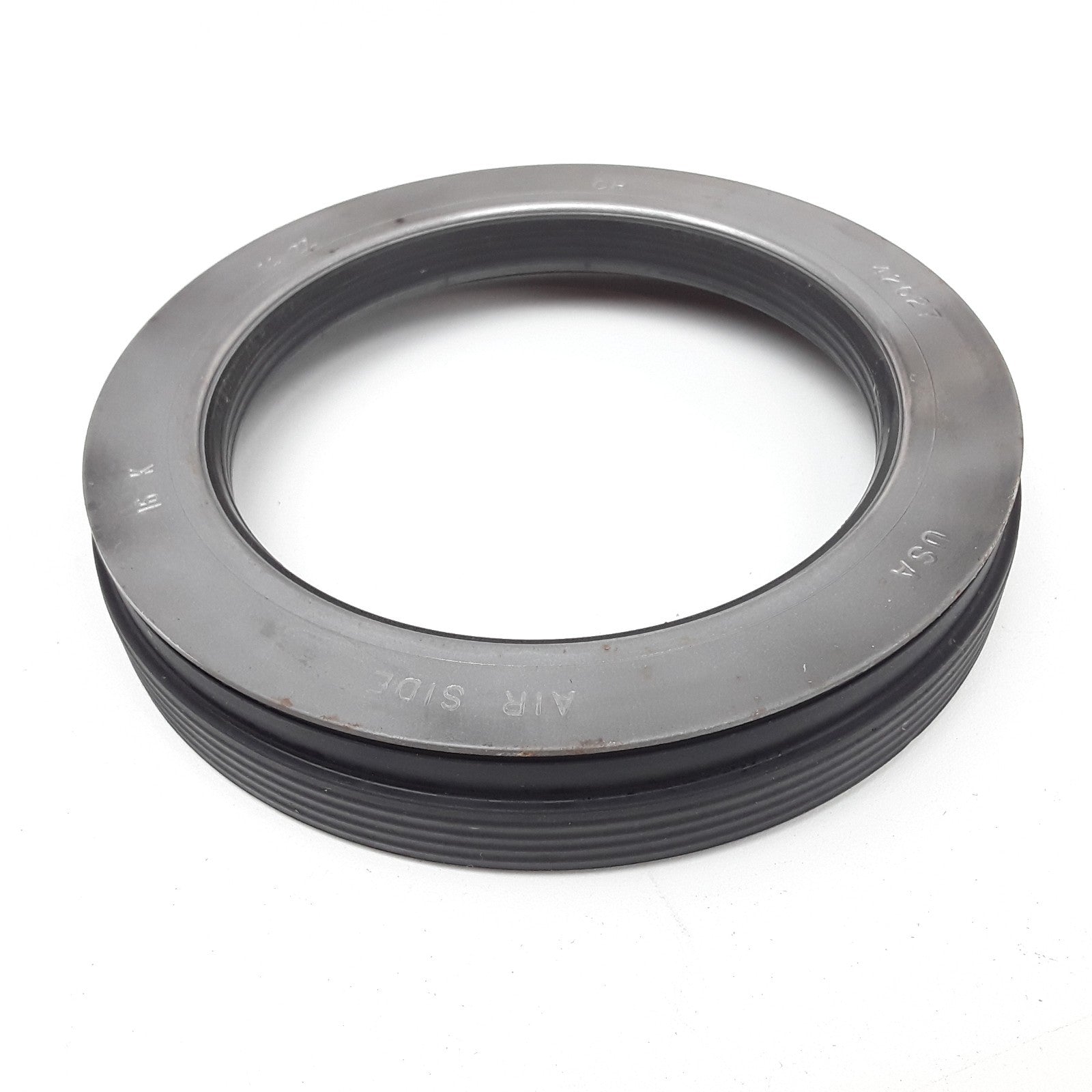 SKF 42627 Vehicle Wheel Hub Seal Assembly For Ford Freightliner Hyundai Mack