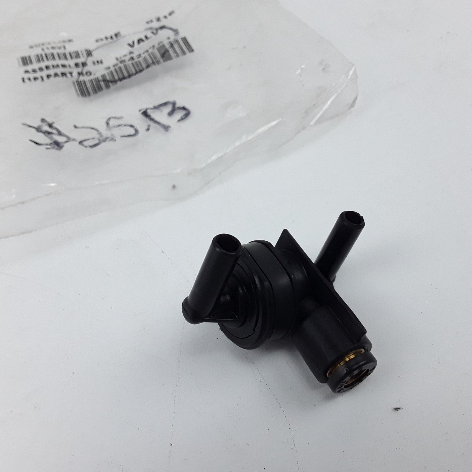 OEM International 3584247C1 Air Brake Control Valve Assembly For Navistar Trucks
