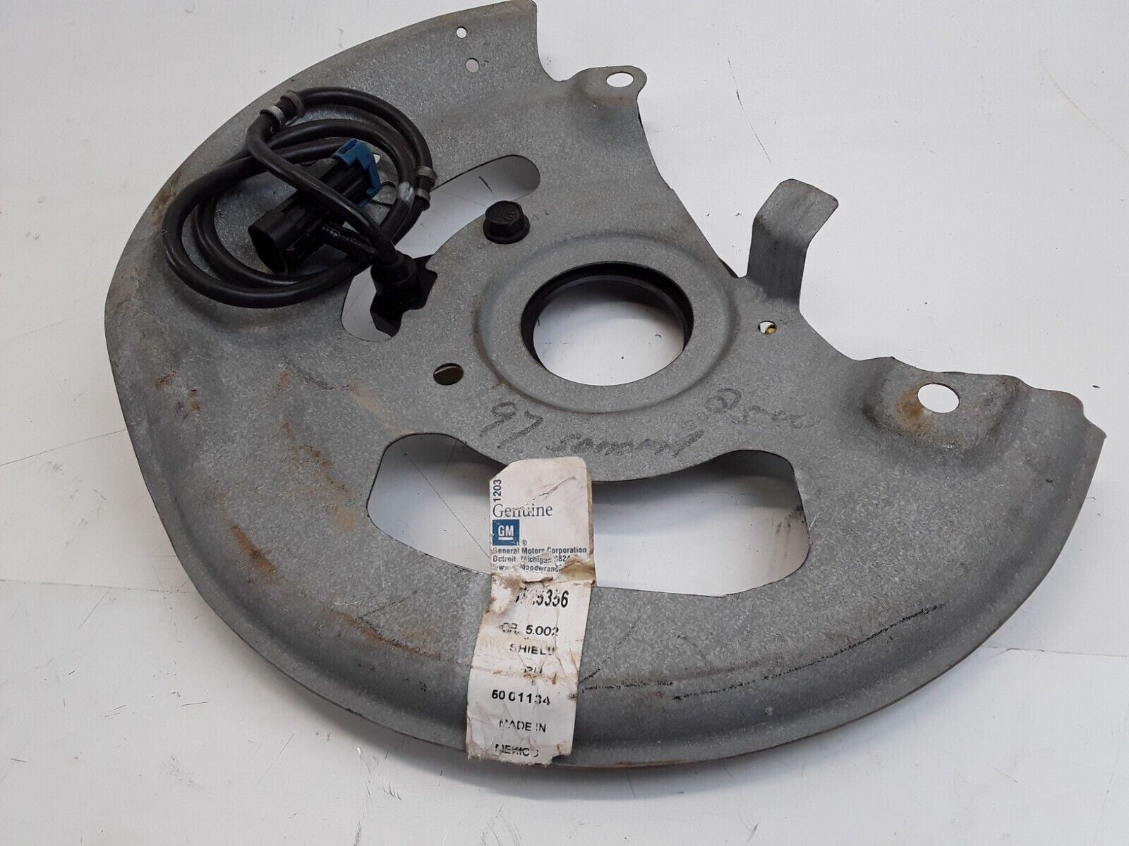 GM 15725356 Right Front ABS Wheel Speed Sensor Brake Shield For GMC Sonoma 94-03 - HotCarParts