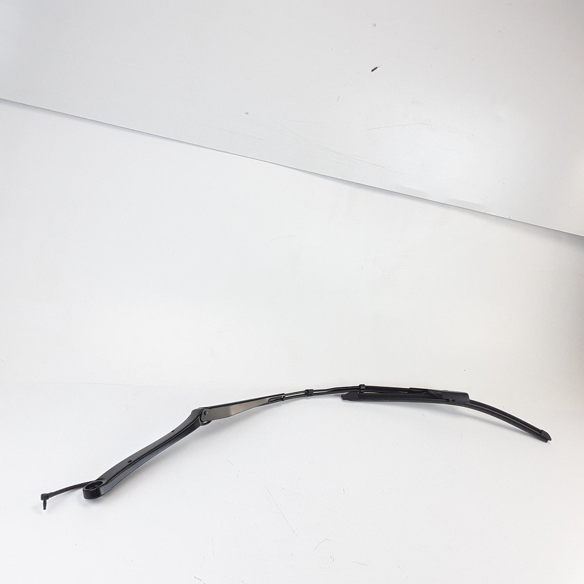 2024 - 2026 TESLA MODEL 3 WINDSHIELD RIGHT PASSENGER SIDE WIPER ARM W/ BLADE OEM