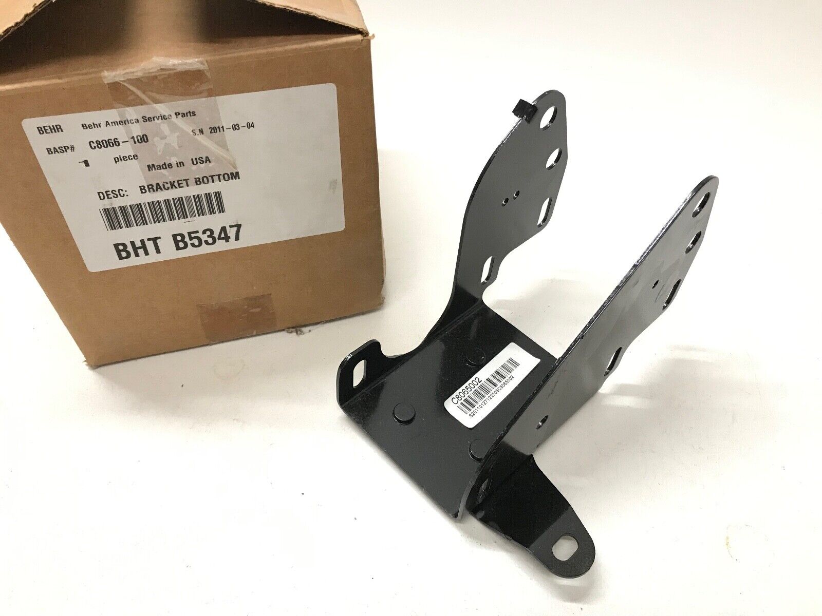 GENUINE BEHR BOTTOM RH BRACKET BHT-B5347 / C8066-100 FAST FREE SHIPPING - HotCarParts