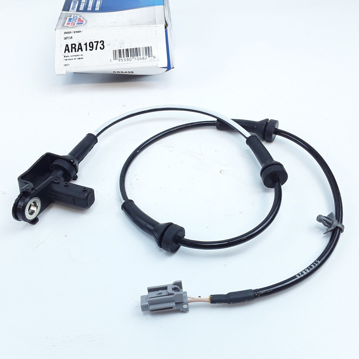 ABS Speed Sensor Front RH For Nissan 350Z INFINITI G35 2003 2004 2005 2006 2007