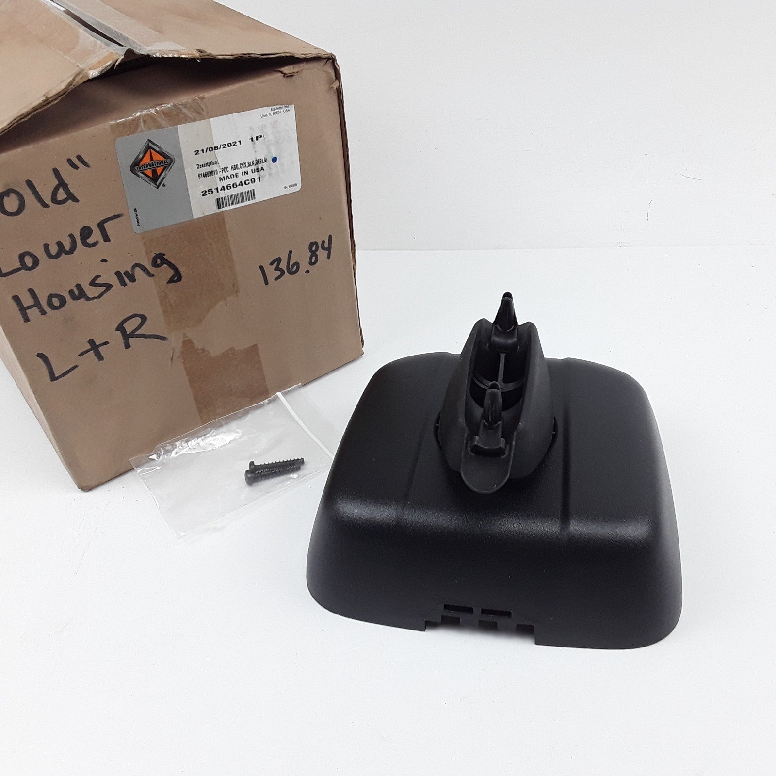 International 2514664C91 Left Right Housing Convex Black For Navistar Trucks