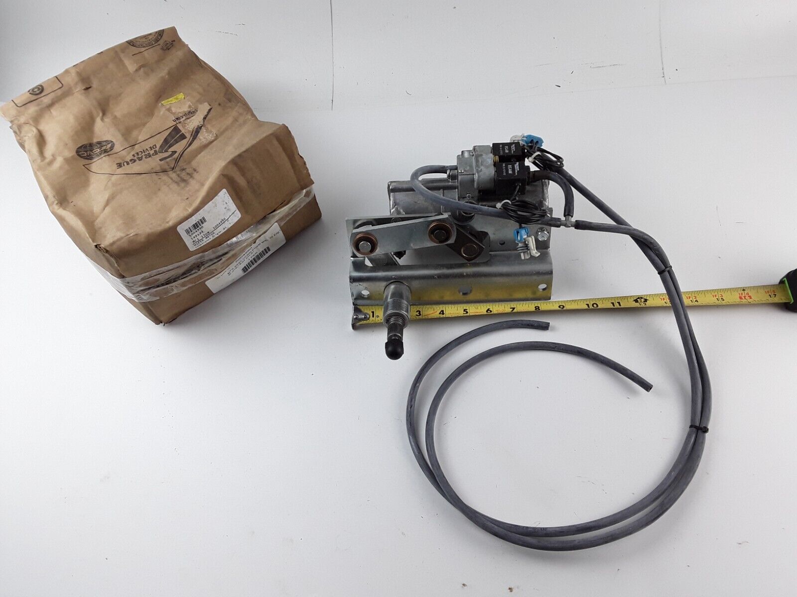 HP200 Wiper Motor Assy #GS-1879-7, MFG #5004990, Motor #AE21/13002/2 ,HP 200 NEW - HotCarParts