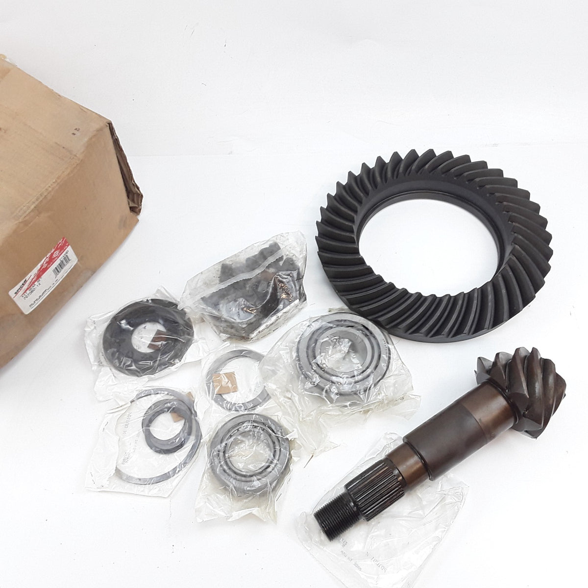 Differential Ring & Pinion Kit Fits GMC P3500 Ford F-350 Chevrolet P30 1988-1995