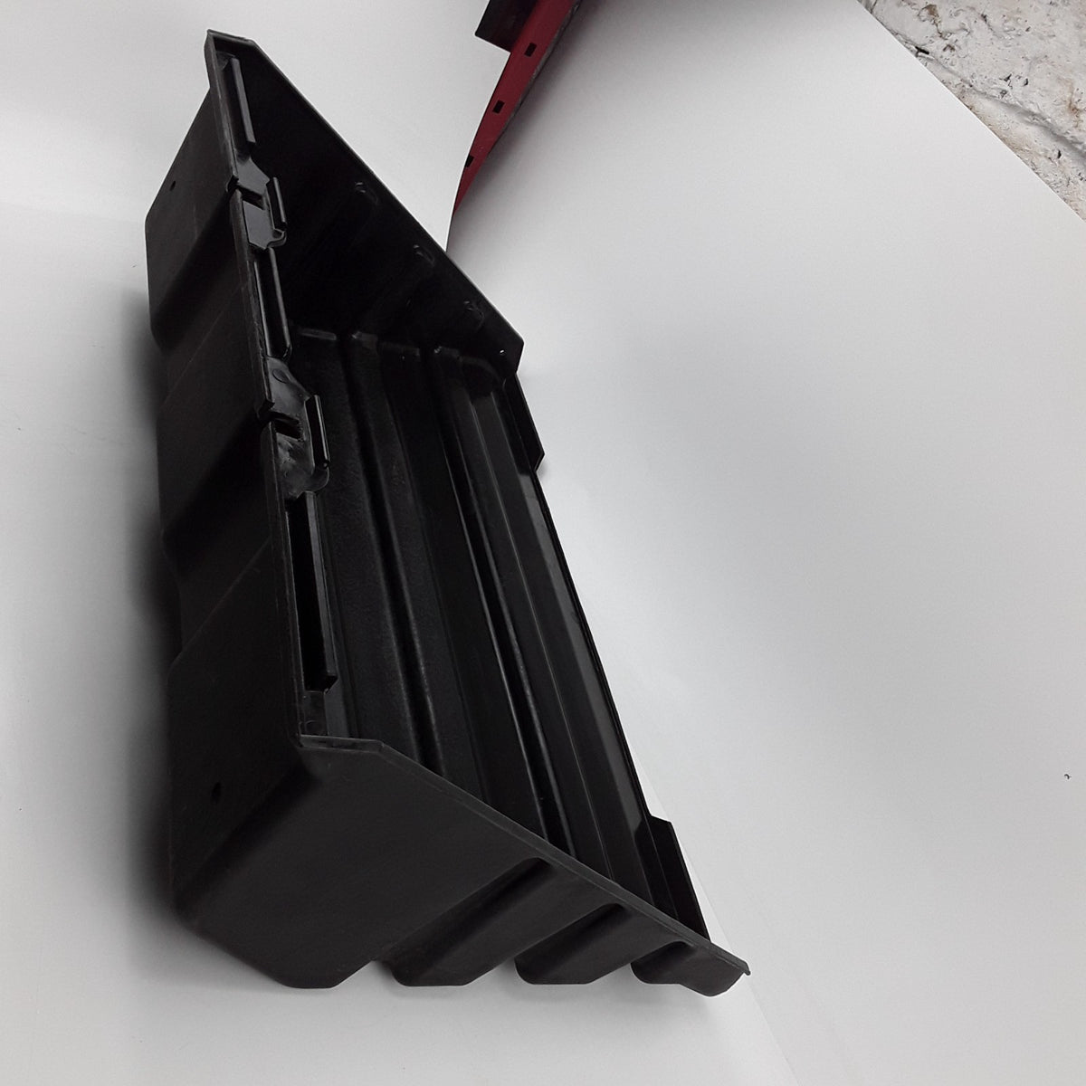 Mack 21293167 Battery Box Cover Assembly Fits Heavy Duty Mack Trucks