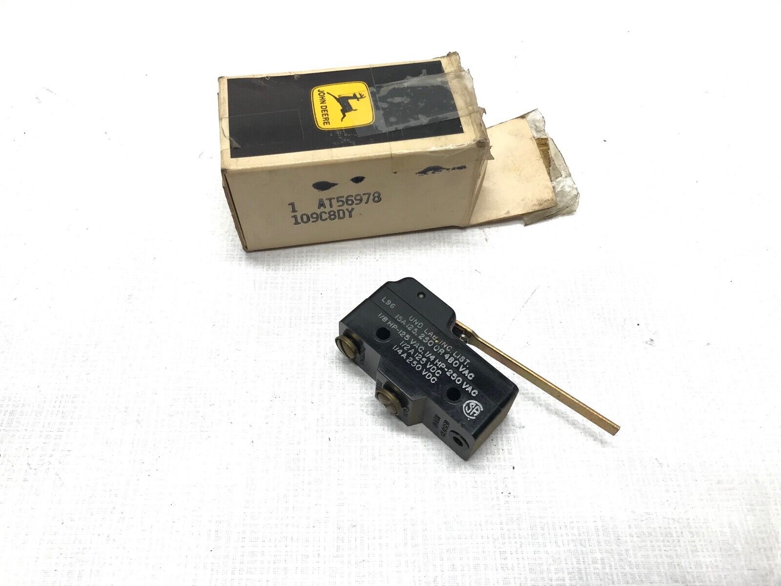 Switch JOHN DEERE AT56978 - HotCarParts