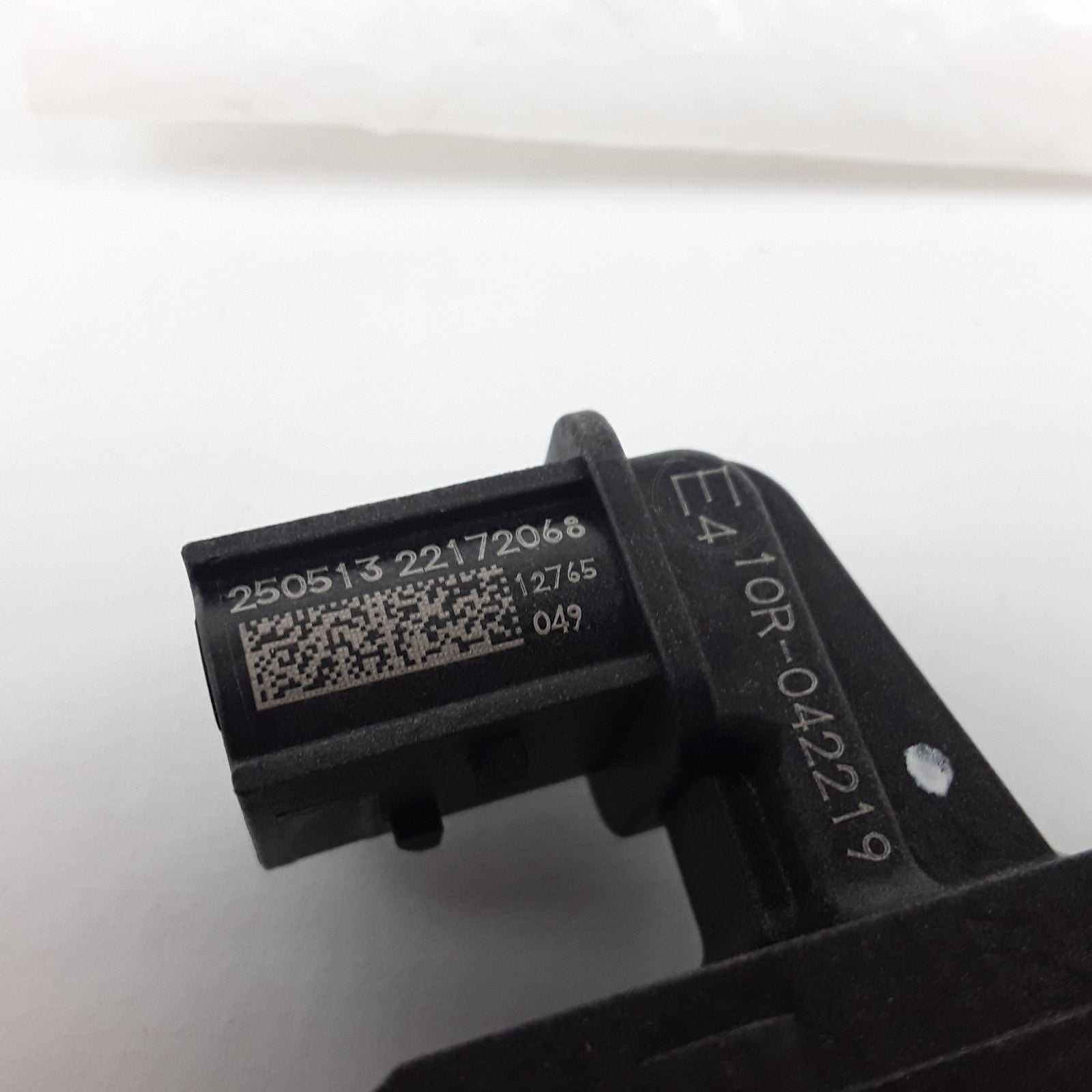 Genuine OEM Volvo 22172068 Power Steering Pressure Sensor For Volvo Mack Trucks