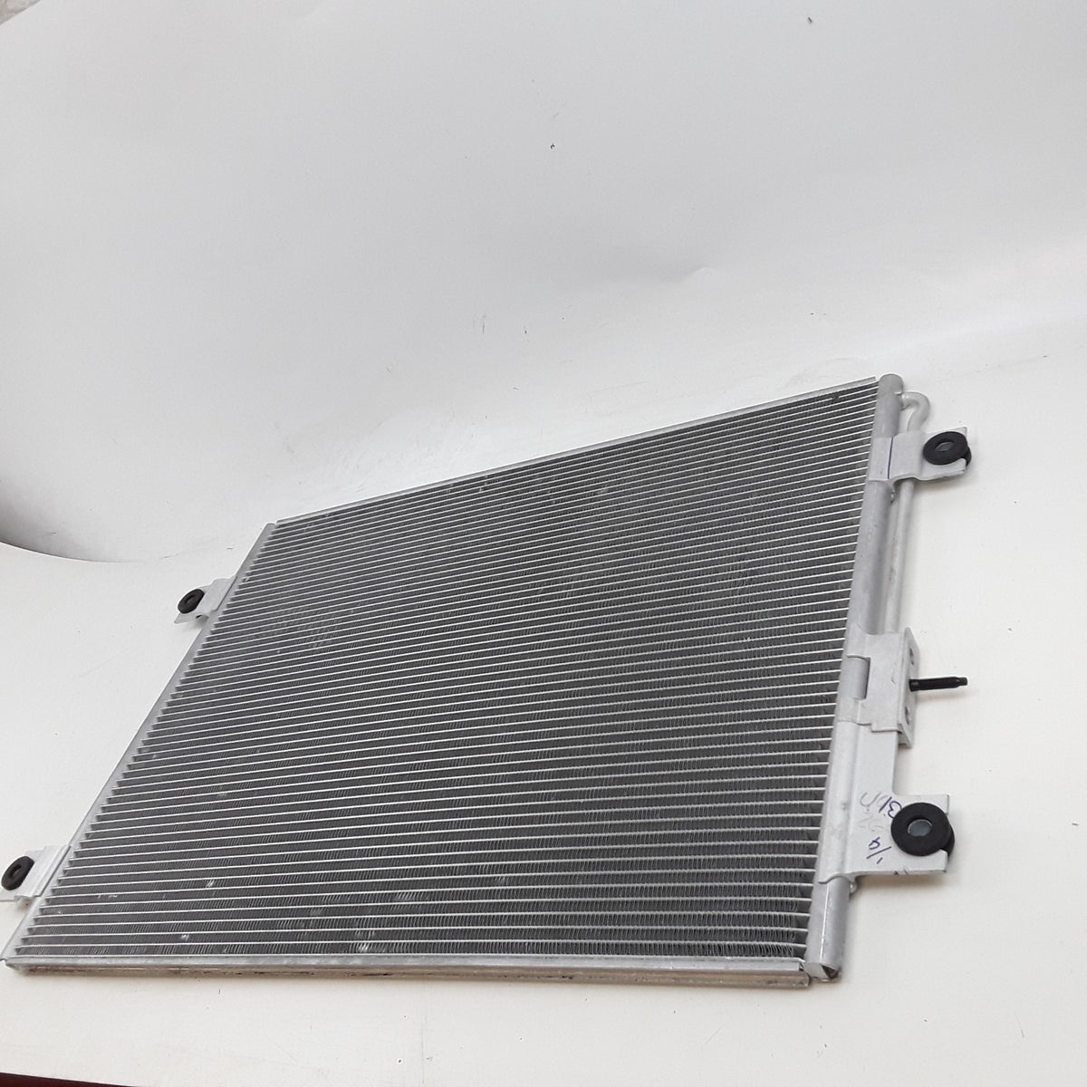 Genuine A2272462000 A/C Condenser Fits Freightliner M2 106 2014 2015 2016 2017