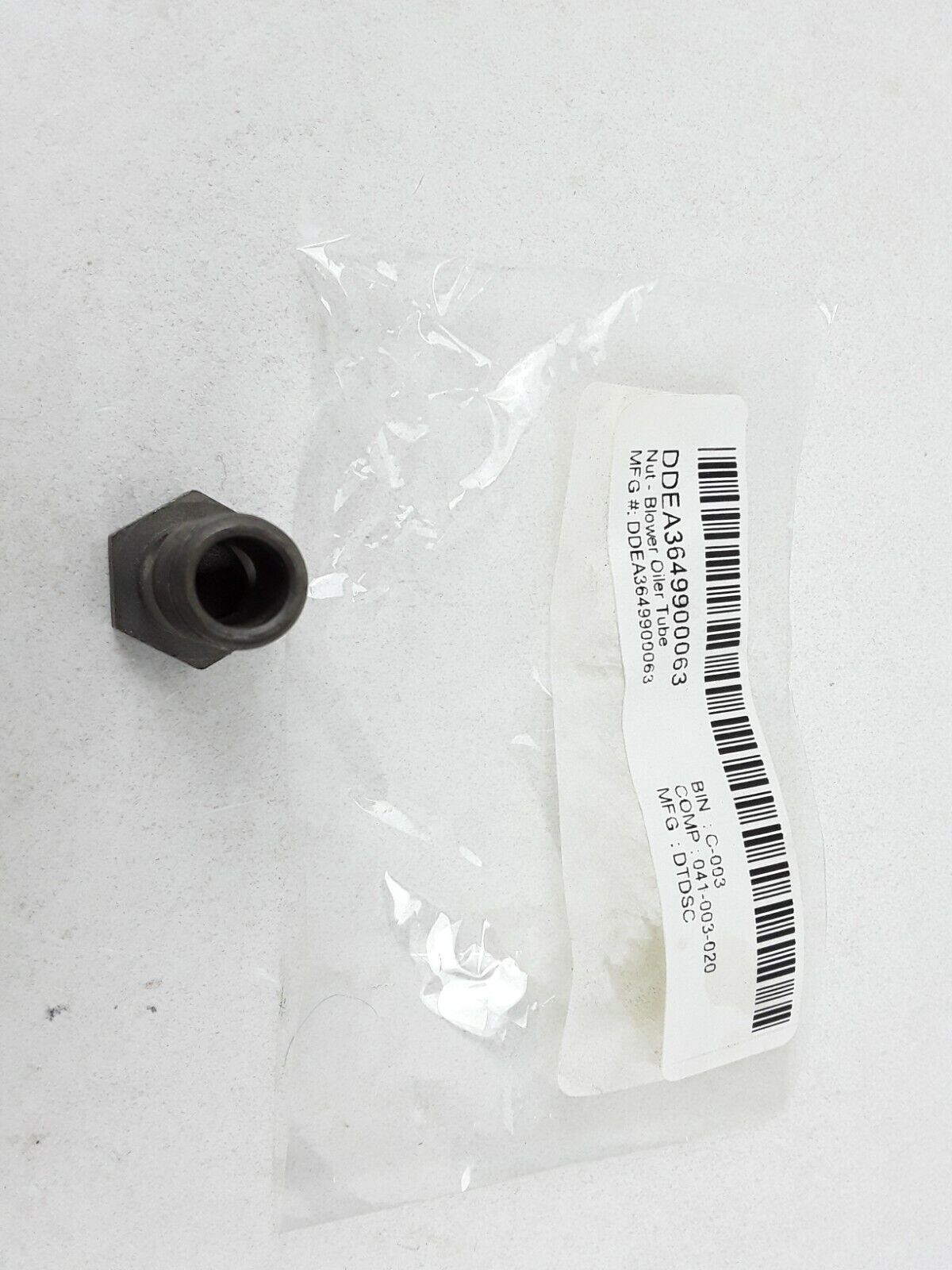 Bolt Screw Hollow Nut-Blower Oiler Tube DDE A3649900063 for MERCEDES Engine - HotCarParts