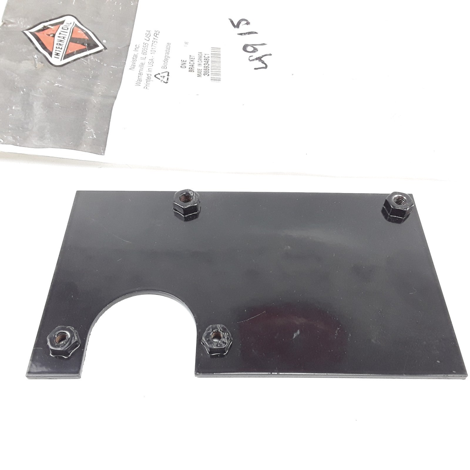 International 3559348C1 Trailer Receptacle Socket Bracket For Navistar Trucks