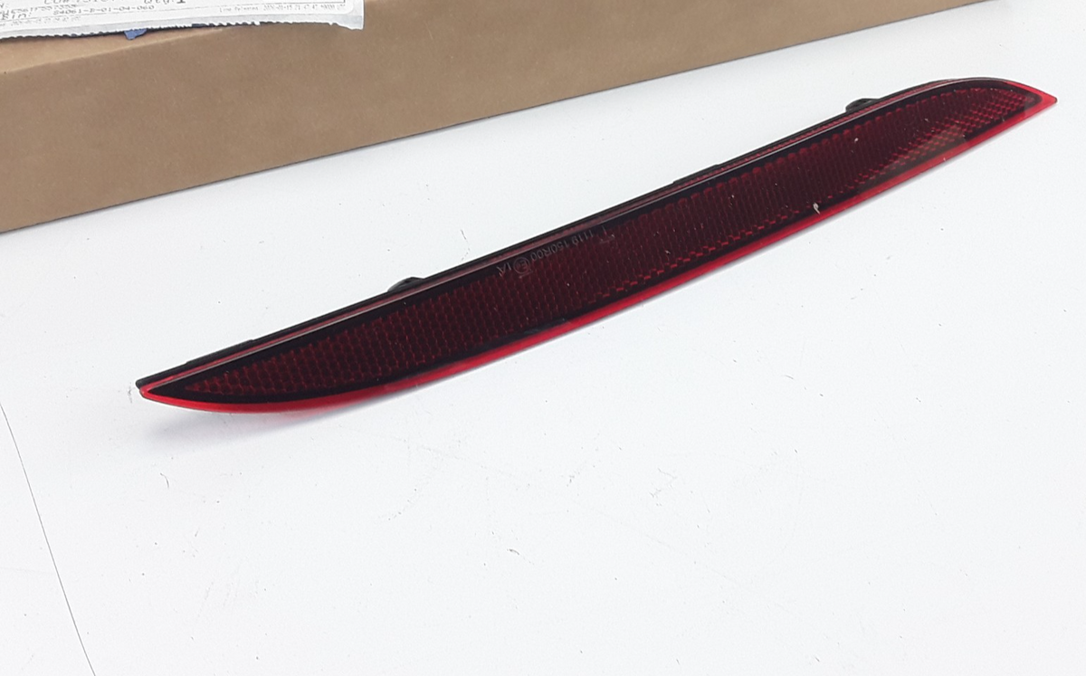 Model S 2021-2026 RH Rear Bumper Reflex Lamp 1799981-00-A Genuine OEM