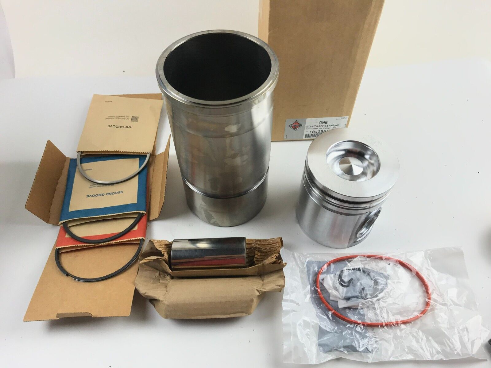 GENUINE OEM INTERNATIONAL 1842554C95 KIT PISTON SLEEVE & RING 466 DT466E FAST SH - HotCarParts