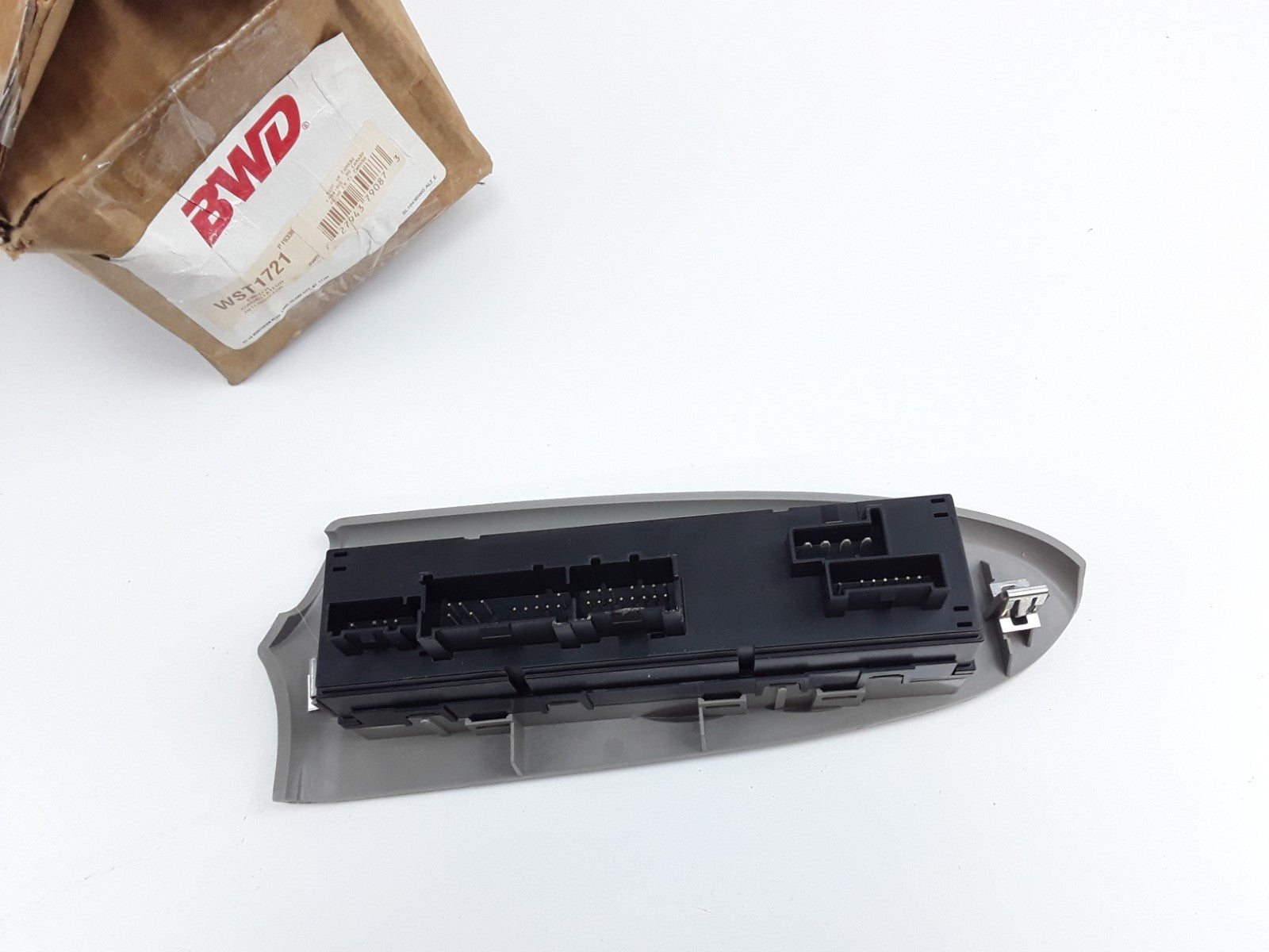 Power Window Switch Fits Chevrolet SSR Trailblazer EXT Trailblazer (2006-2009)