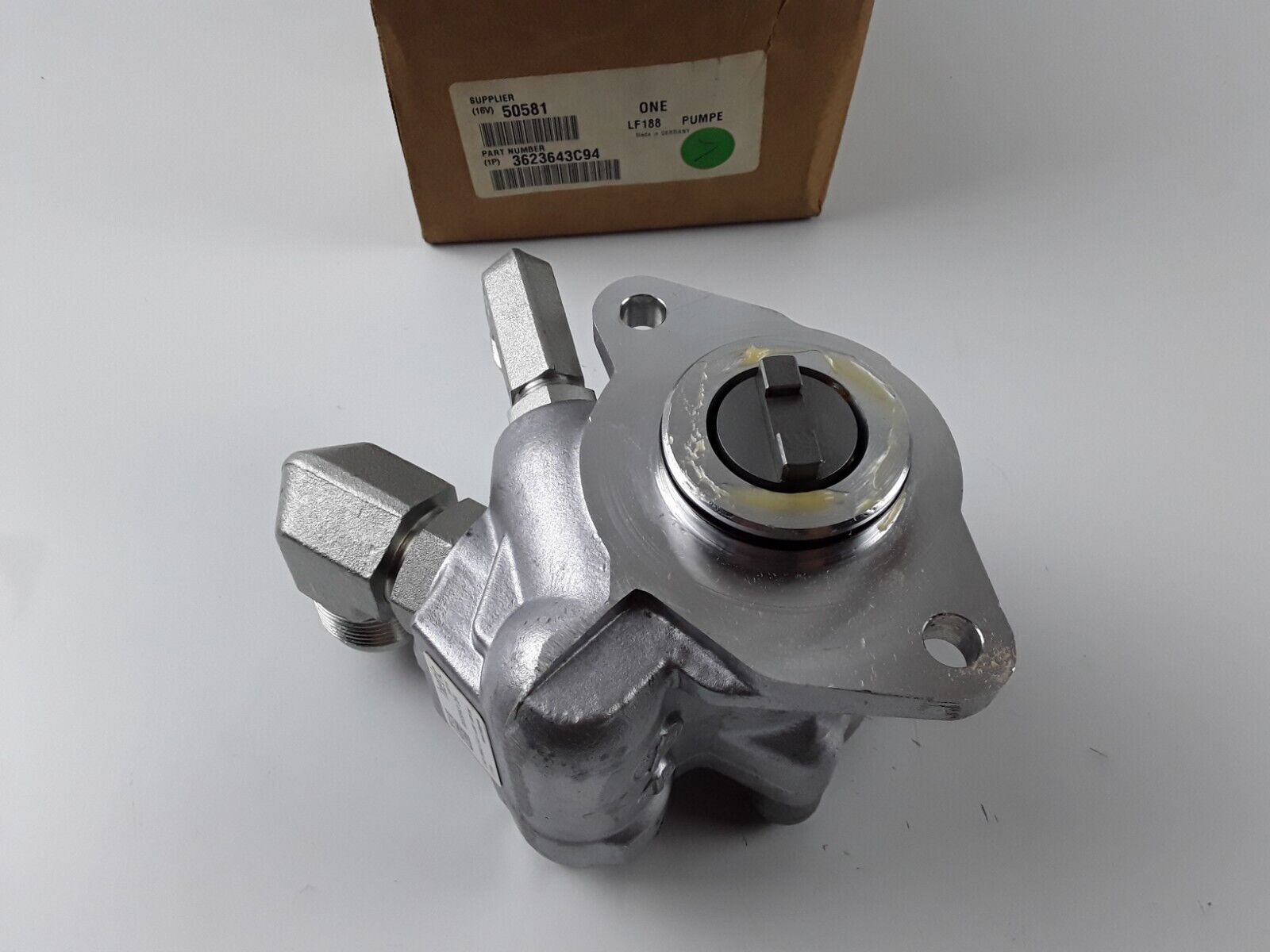 NEW International OEM Power Steering Pump 3623643C94 LF80-25-22-165 LH2115653 - HotCarParts