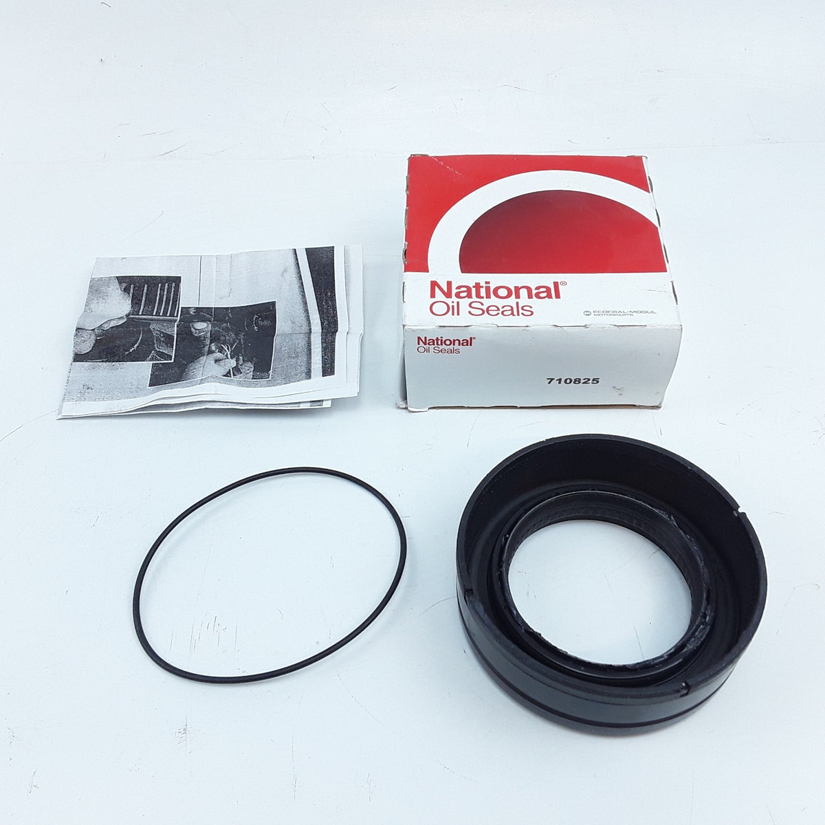 Drive Shaft Seal For Ford F-250 F-350 F-450 F-550 Super Duty Excursion 1999-2004